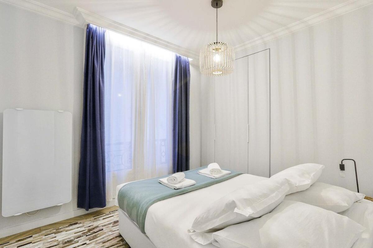 Stylish And New 2br Flat In The Heart Of Parigi