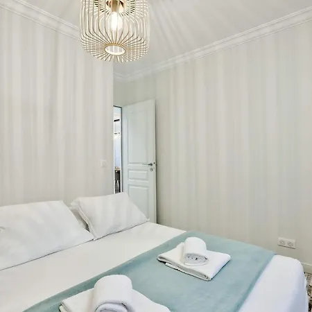 Appartamento Stylish And New 2br Flat In The Heart Of